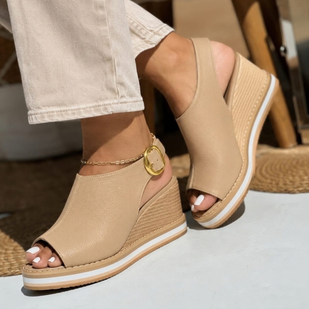 Sandalias Manuela de cuero con cuña texturizada