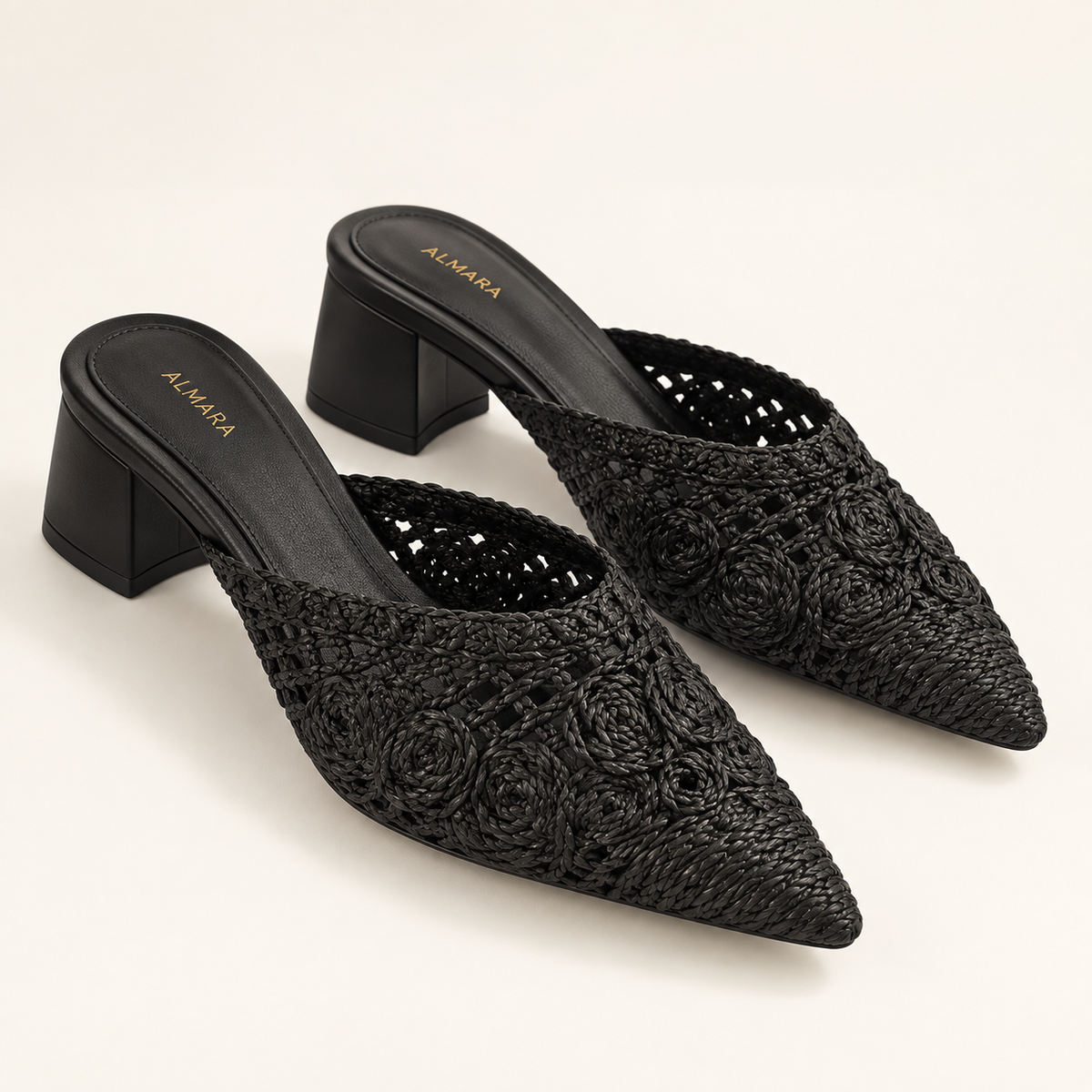 Sandalias Nina de tacón ancho y tejido floral