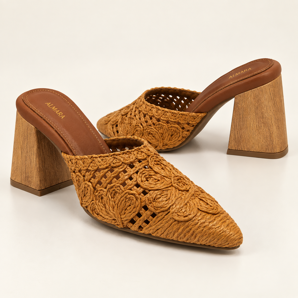 Tacones Natasha de tejido artesanal y tacón ancho